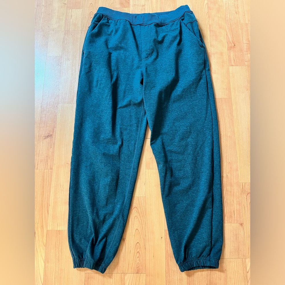Men's Vuori Green Joggers